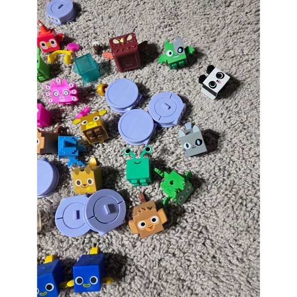 Roblox Blox Fruit Toys Mini Figures and 2 Larger Plush - Picture 3 of 7